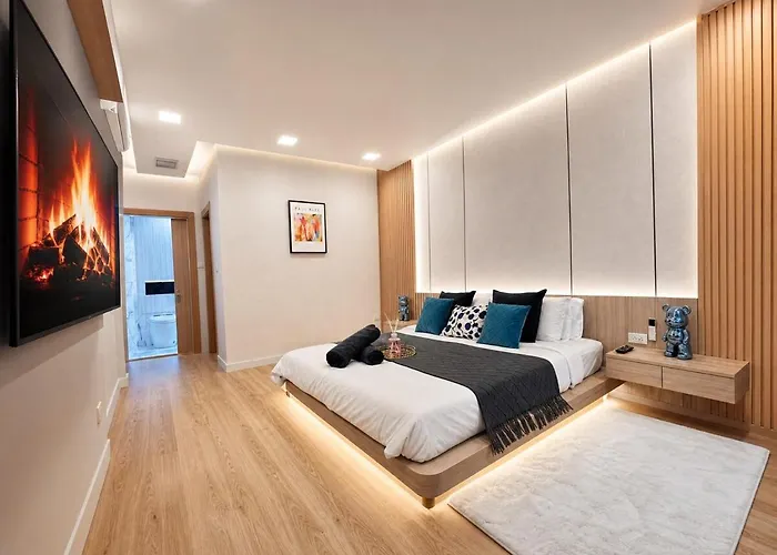 2 Bedroom Luxury & Spacious House In Sathorn *