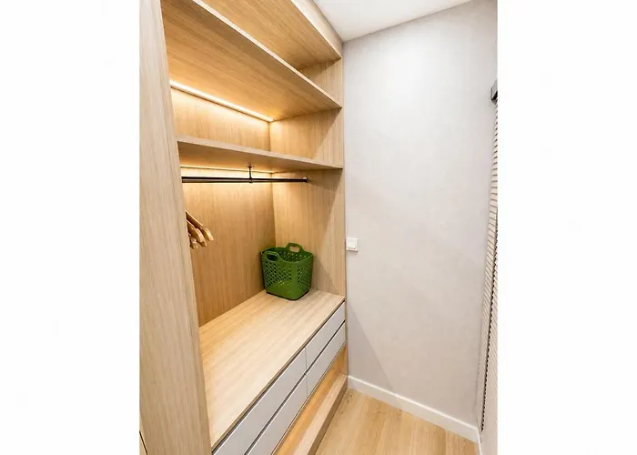 2 Bedroom Luxury & Spacious House In Sathorn *