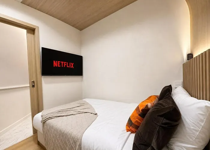 ヴィラ 2 Bedroom Luxury & Spacious House In Sathorn *
