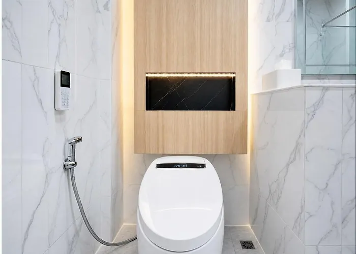 ヴィラ 2 Bedroom Luxury & Spacious House In Sathorn *