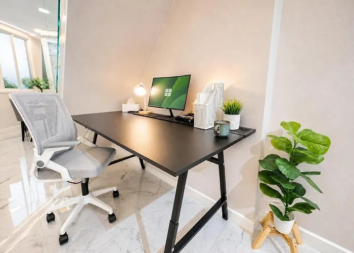2 Bedroom Luxury & Spacious House In Sathorn *