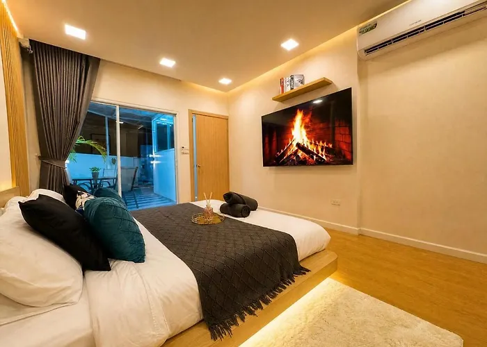 2 Bedroom Luxury & Spacious House In Sathorn ヴィラ バンコク都